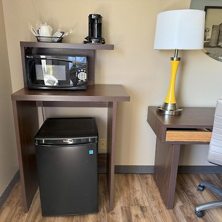 Super 8 By Wyndham Winfield-Quail Ridge Area Hotel Luaran gambar