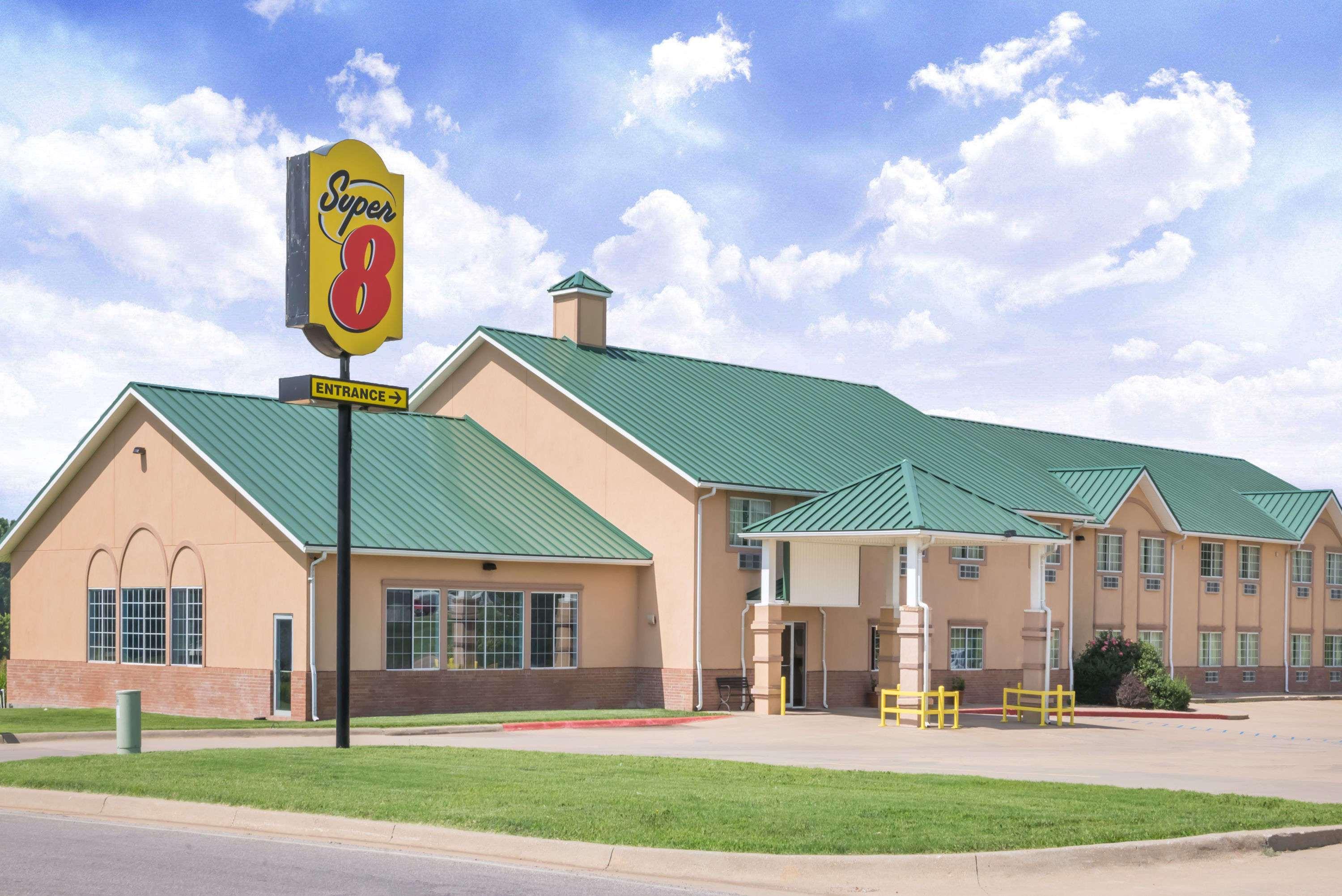 Super 8 By Wyndham Winfield-Quail Ridge Area Hotel Luaran gambar