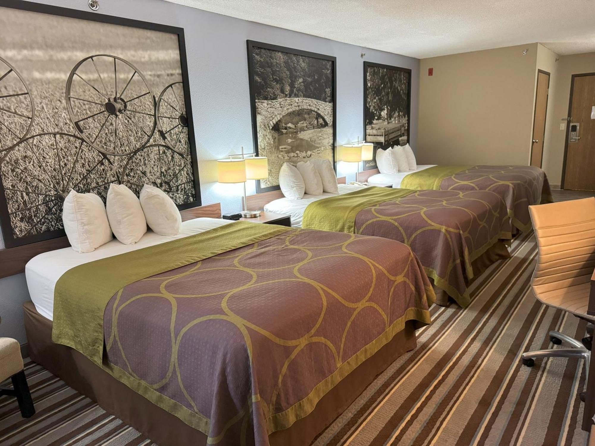 Super 8 By Wyndham Winfield-Quail Ridge Area Hotel Luaran gambar
